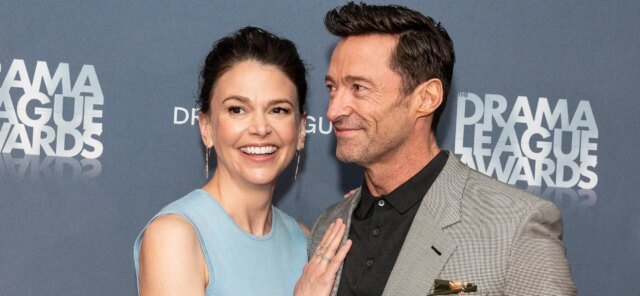 Hugh Jackman se torna oficial do Instagram com Sutton Foster em meio a rumores de que ele está planejando propor casamento
| cinetotal.com.br
