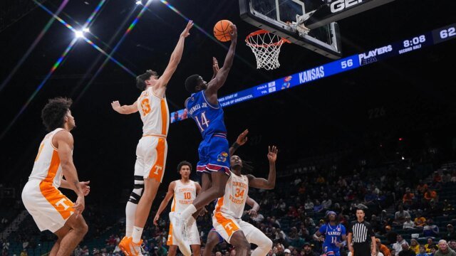 Atualizações da Era dos Jogadores, Dia 3: Kansas, estado de Iowa, vão 3-0 sem guardas estelares; Nº 3 Houston ainda está em andamento
| cinetotal.com.br