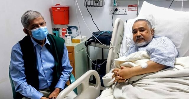 Fakhrul visita o doente Jamaat Nayeeb-e-ameer Taher no hospital
| cinetotal.com.br