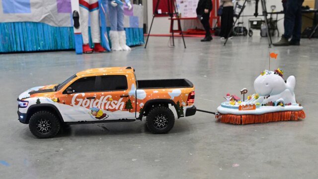 Goldfish se junta ao desfile do Dia de Ação de Graças da Macy's com o menor carro alegórico de todos os tempos
| cinetotal.com.br