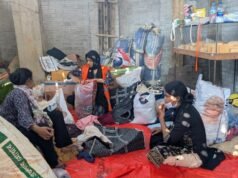 Incêndio em Korail deixa jovens voluntários desabrigados, mas eles continuam ajudando vizinhos
| cinetotal.com.br Incêndio em Korail deixa jovens voluntários desabrigados, mas eles continuam ajudando vizinhos
| cinetotal.com.br