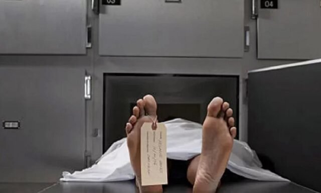 O corpo de um jovem não identificado foi recuperado do Hospital Geral Jessore
| cinetotal.com.br