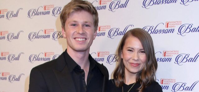 Robert Irwin segue os passos da irmã Bindi 10 anos após a vitória de ‘DWTS’
| cinetotal.com.br