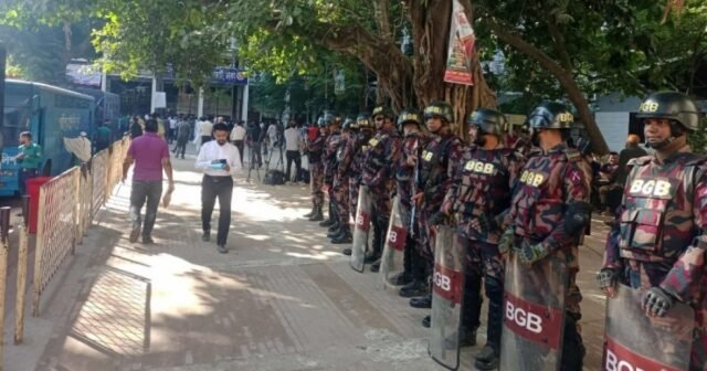 Segurança reforçada antes do veredicto em casos de corrupção contra Hasina e família
| cinetotal.com.br