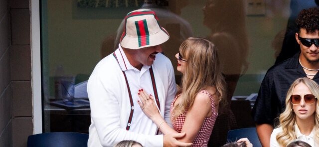 Taylor Swift e Travis Kelce supostamente estão considerando fazer grandes mudanças em seus planos de casamento
| cinetotal.com.br