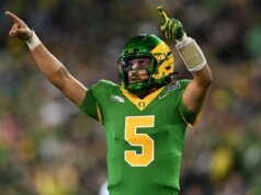 2026 NFL mock draft: College Football Playoff quarterbacks taken with Nos. 1 and 2 overall after trade | cinetotal.com.br 2026 NFL mock draft: College Football Playoff quarterbacks taken with Nos. 1 and 2 overall after trade | cinetotal.com.br