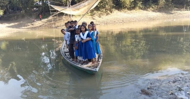 50 anos depois, centenas de moradores ainda esperam pela ponte 50 anos depois, centenas de moradores ainda esperam pela ponte em Sirajganj
| cinetotal.com.br