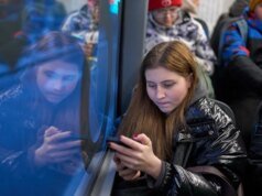 A Rússia bloqueia FaceTime e Snapchat, reforçando seu controle online
| cinetotal.com.br A Rússia bloqueia FaceTime e Snapchat, reforçando seu controle online
| cinetotal.com.br