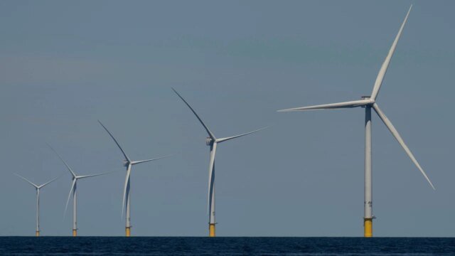 A administração Trump suspende 5 projetos eólicos offshore, citando riscos à segurança nacional
| cinetotal.com.br