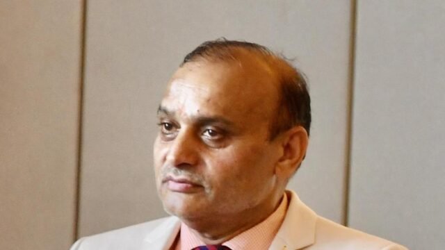 'A colaboração saudável e a competição entre os Estados ajudarão 'A colaboração saudável e a competição entre os Estados ajudarão a construir uma indústria espacial forte e diversificada'
| cinetotal.com.br