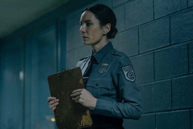 A estrela de “Prefeita de Kingstown”, Laura Benanti, co-criadora, analisa aquela cena de prisão ‘absolutamente aterrorizante’
| cinetotal.com.br