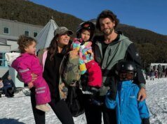 A influenciadora ‘mudou’ o aniversário da criança depois que ela nasceu ‘perto do Natal’
| cinetotal.com.br A influenciadora 'mudou' o aniversário da criança depois que ela nasceu 'perto do Natal'
| cinetotal.com.br