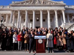 À medida que os custos do seguro saúde aumentam, os legisladores permanecem indecisos sobre quem deve pagar pelos cuidados de saúde
| cinetotal.com.br À medida que os custos do seguro saúde aumentam, os legisladores permanecem indecisos sobre quem deve pagar pelos cuidados de saúde
| cinetotal.com.br