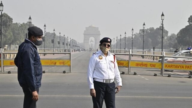A qualidade do ar de Delhi melhora ligeiramente, entra na categoria 'ruim' com AQI 299; previsão de onda de frio para 5 de dezembro
| cinetotal.com.br