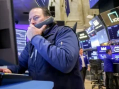 ASX deverá subir à medida que Wall Street sobe; Larry Ellison garante oferta da Paramount
| cinetotal.com.br ASX deverá subir à medida que Wall Street sobe; Larry Ellison garante oferta da Paramount
| cinetotal.com.br