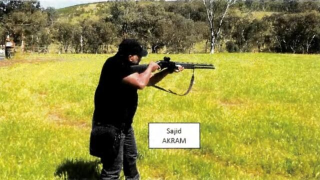 Acidente burocrático atrasou licença de arma para acusado de atirar em Bondi Beach, na Austrália
| cinetotal.com.br