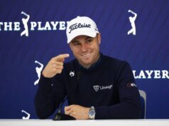 “Ambos ao mesmo tempo” – Justin Thomas faz uma avaliação hilariante de suas habilidades no futebol em meio à temporada da NFL
| cinetotal.com.br “Ambos ao mesmo tempo” - Justin Thomas faz uma avaliação hilariante de suas habilidades no futebol em meio à temporada da NFL
| cinetotal.com.br