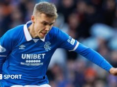 Antman, do Rangers, afastado por dois meses devido a problema na perna
| cinetotal.com.br Antman, do Rangers, afastado por dois meses devido a problema na perna
| cinetotal.com.br