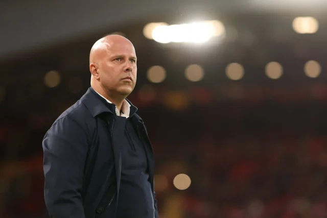 Arne Slot confirma grande aumento de lesões no Liverpool antes Arne Slot confirma grande aumento de lesões no Liverpool antes do confronto com o Leeds United
| cinetotal.com.br