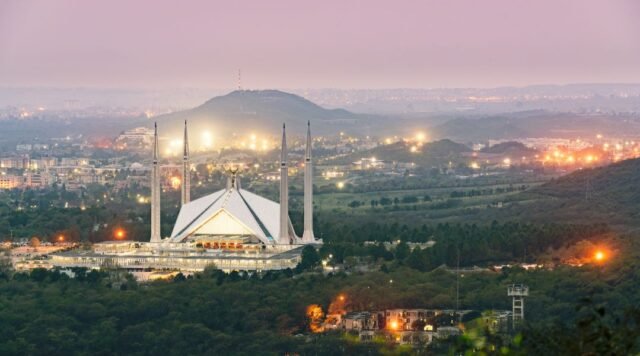 As leis sobre blasfêmia do Paquistão ainda alimentam a violência contra minorias religiosas
| cinetotal.com.br