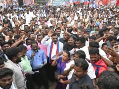 Através de ataques direcionados às minorias, o BJP e Sangh Parivar tentam fragmentar o TN com base na religião: Thol. Thirumavalava
| cinetotal.com.br Através de ataques direcionados às minorias, o BJP e Sangh Parivar tentam fragmentar o TN com base na religião: Thol. Thirumavalava
| cinetotal.com.br