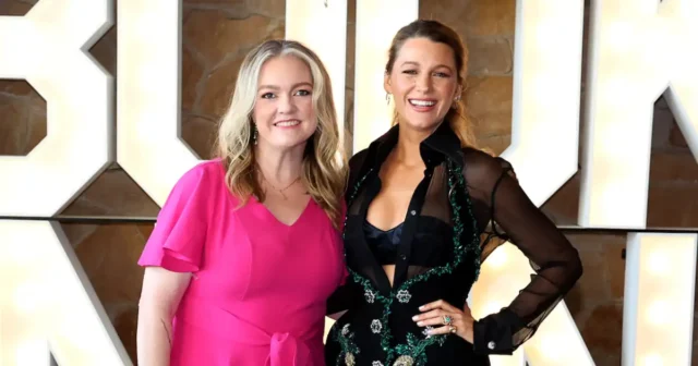 Blake Lively diz que Colleen Hoover estava 'relutante' em deixar Blake Lively diz que Colleen Hoover estava 'relutante' em deixar um homem dirigir 'IEWU'
| cinetotal.com.br