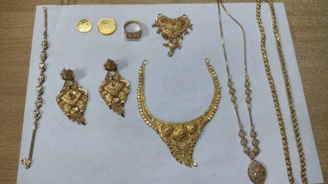 Casal de inquilinos entre quatro detidos por roubo em Vellore
| cinetotal.com.br