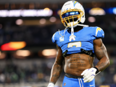 Chargers LB Denzel Perryman suspendeu dois jogos da NFL após rebatida ilegal no Cowboys WR Ryan Flournoy
| cinetotal.com.br Chargers LB Denzel Perryman suspendeu dois jogos da NFL após rebatida ilegal no Cowboys WR Ryan Flournoy
| cinetotal.com.br