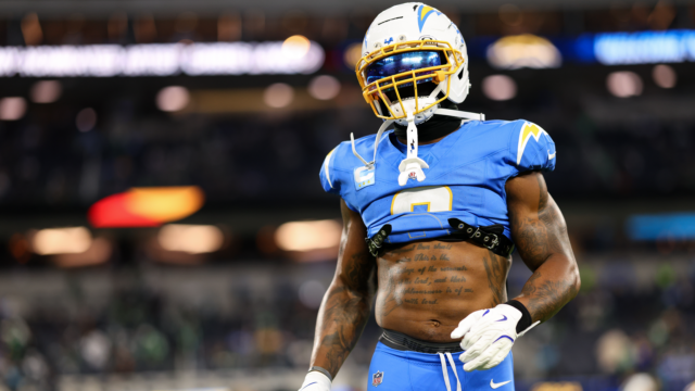 Chargers LB Denzel Perryman suspendeu dois jogos da NFL após rebatida ilegal no Cowboys WR Ryan Flournoy
| cinetotal.com.br