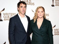 Cronograma completo de relacionamento de Amy Schumer e marido Chris Fischer
| cinetotal.com.br Cronograma completo de relacionamento de Amy Schumer e marido Chris Fischer
| cinetotal.com.br