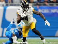 DK Metcalf suspenso dois jogos após briga com torcedor durante a vitória do Steelers sobre o Lions
| cinetotal.com.br DK Metcalf suspenso dois jogos após briga com torcedor durante a vitória do Steelers sobre o Lions
| cinetotal.com.br