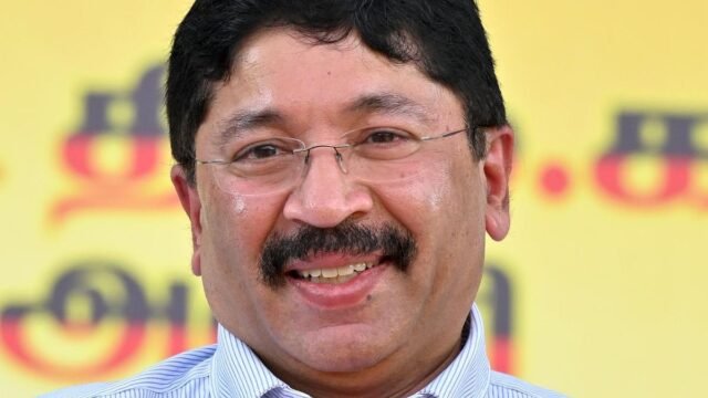 Dayanidhi Maran busca reagendamento de exames CA em TN devido Dayanidhi Maran busca reagendamento de exames CA em TN devido ao confronto com as comemorações de Pongal
| cinetotal.com.br