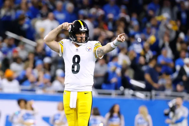 Enquanto Mike Tomlin estende uma seqüência de 19 anos sem perder na temporada, será que os Steelers conseguirão vencer sem depender de Aaron Rodgers para serem ótimos?
| cinetotal.com.br