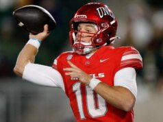 Escolhas, probabilidades e melhores apostas do bowl de futebol americano universitário na terça-feira: Back Louisville, Western Kentucky, UNLV em 23 de dezembro
| cinetotal.com.br Escolhas, probabilidades e melhores apostas do bowl de futebol americano universitário na terça-feira: Back Louisville, Western Kentucky, UNLV em 23 de dezembro
| cinetotal.com.br