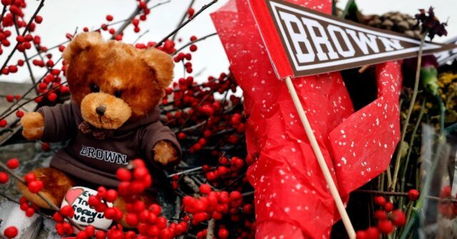 Ex-amigo do acusado Brown, atirador do MIT, diz que mostrou sinais de raiva
| cinetotal.com.br