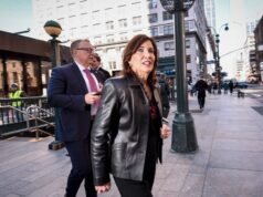Ex-funcionário de Nova York acusado de espionar para a China disse que Hochul era “mais obediente” do que Cuomo, revela julgamento
| cinetotal.com.br Ex-funcionário de Nova York acusado de espionar para a China disse que Hochul era “mais obediente” do que Cuomo, revela julgamento
| cinetotal.com.br