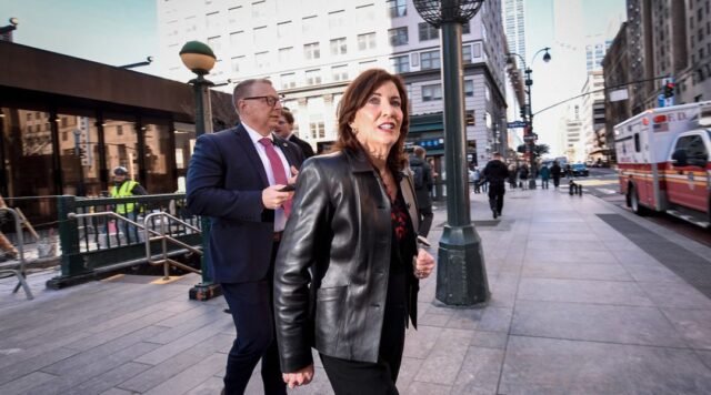 Ex-funcionário de Nova York acusado de espionar para a China disse que Hochul era “mais obediente” do que Cuomo, revela julgamento
| cinetotal.com.br