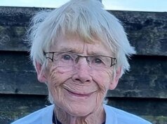 Famosa estrela do TikTok, Epic Gamer, vovó morta aos 78 anos
| cinetotal.com.br Famosa estrela do TikTok, Epic Gamer, vovó morta aos 78 anos
| cinetotal.com.br