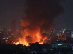 Ficando à frente das chamas
| cinetotal.com.br Ficando à frente das chamas
| cinetotal.com.br