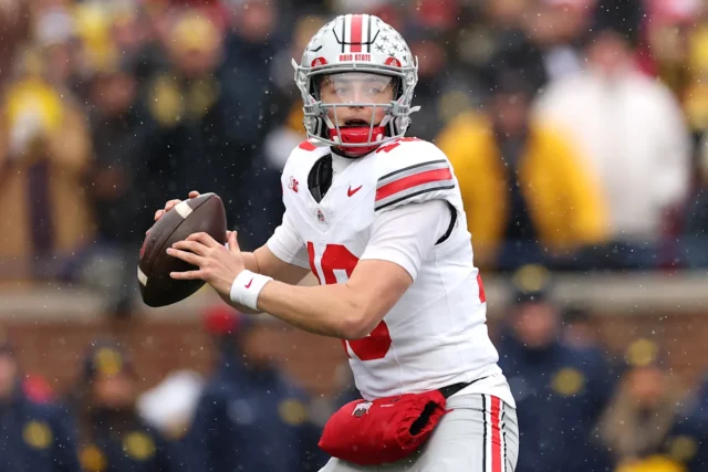 Heisman Watch: Tudo se resume ao jogo do campeonato Big Ten para Julian Sayin e Fernando Mendoza
| cinetotal.com.br