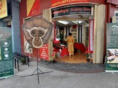 Jingle até Koshy’s para comprar cestas de Natal com produtos Adivasi
| cinetotal.com.br Jingle até Koshy's para comprar cestas de Natal com produtos Adivasi
| cinetotal.com.br