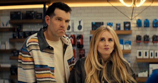 Justine Lupe questiona se ‘Ninguém quer isso’ mostrará o final feliz de Morgan
| cinetotal.com.br