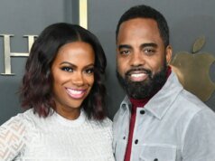 Kandi Burruss revela como ela está lidando com o divórcio que ‘mudança de vida’ de Todd Tucker em atualização emocional
| cinetotal.com.br Kandi Burruss revela como ela está lidando com o divórcio que 'mudança de vida' de Todd Tucker em atualização emocional
| cinetotal.com.br