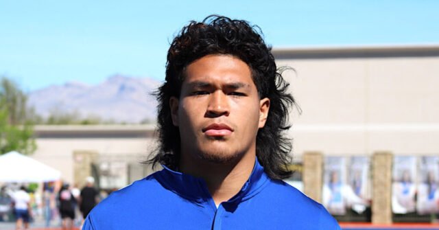 Kekua Aumua mudou seu compromisso da Flórida para Washington e assinará com os Huskies
| cinetotal.com.br