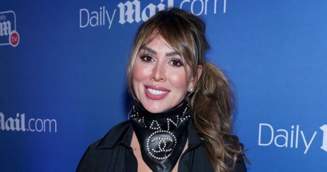 Kelly Dodd fala sobre a filha Jolie após drama de Kelly Dodd fala sobre a filha Jolie após drama de vazamento de correio de voz
| cinetotal.com.br