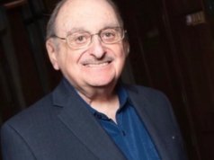 Lew Horwitz, produtor conhecido como o ‘Rei do financiamento do cinema independente’, morre aos 90 anos
| cinetotal.com.br Lew Horwitz, produtor conhecido como o ‘Rei do financiamento do cinema independente’, morre aos 90 anos
| cinetotal.com.br