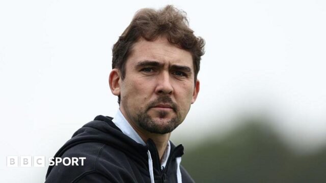 London City Lionesses demite o técnico Precheur
| cinetotal.com.br