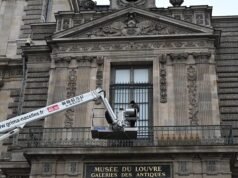 Louvre reforça segurança após roubo de joias de US$ 102 milhões e instala grades em janela infame
| cinetotal.com.br Louvre reforça segurança após roubo de joias de US$ 102 milhões e instala grades em janela infame
| cinetotal.com.br