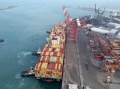 MV MSC Michaela, o maior navio porta-contêineres com maior capacidade de transporte de contêineres atracado no Porto VOC
| cinetotal.com.br MV MSC Michaela, o maior navio porta-contêineres com maior capacidade de transporte de contêineres atracado no Porto VOC
| cinetotal.com.br