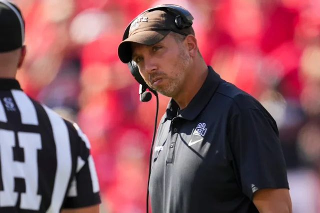 Matt Campbell surge na busca por treinador principal de futebol da Penn State
| cinetotal.com.br